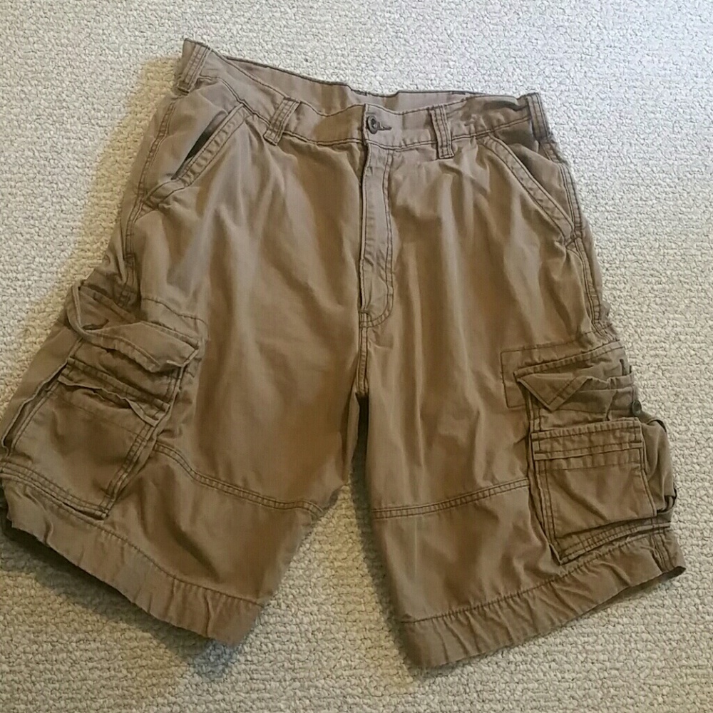 Men's cargo shorts